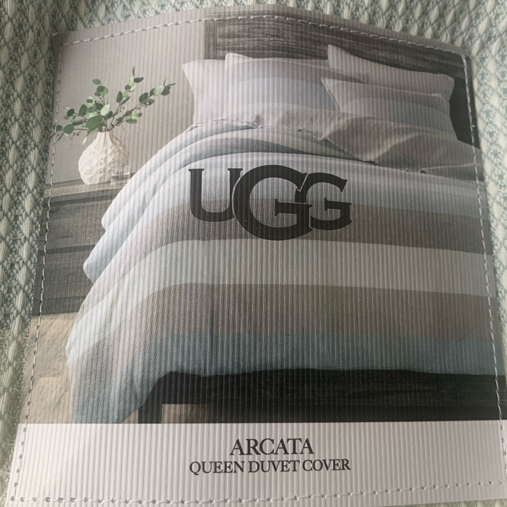 UGG Queen Duvet Cover Waffle-Weave Blue White and Gray